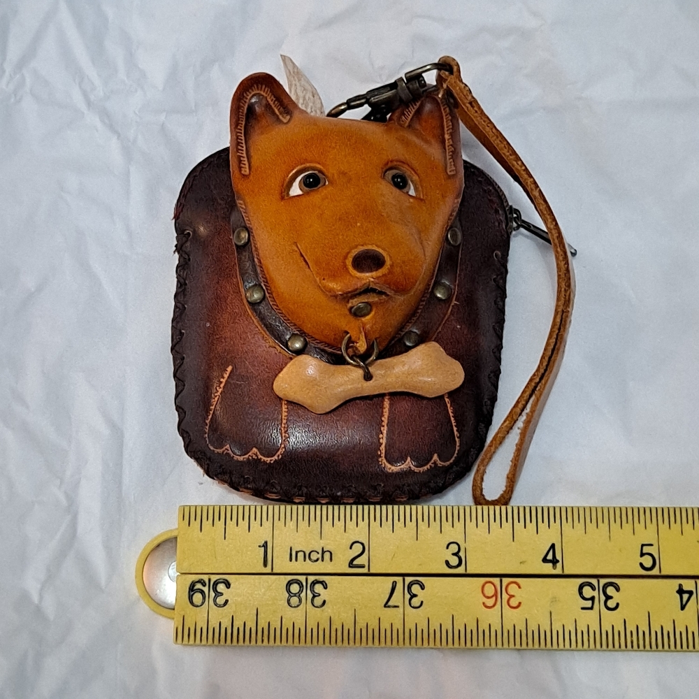 Dog shaped leather hand crafted wristlet coin purse. EUC - Picture 3 of 12